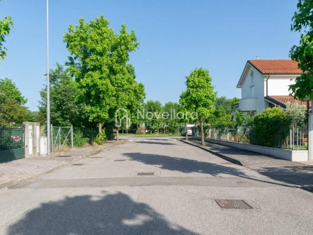 Terreno in vendita a Bassa Reggiana, Re