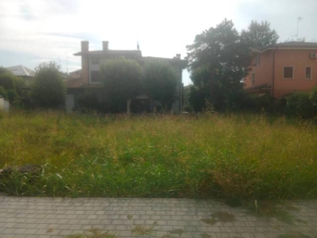 Terreno in vendita a Unione delle Terre d'Argine, Novi Di Modena