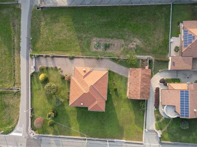 Terreno in vendita a Oleggio, Novara