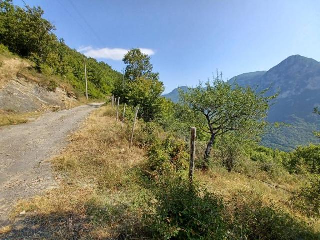 Terreno in vendita a Olevano sul Tusciano, Ariano