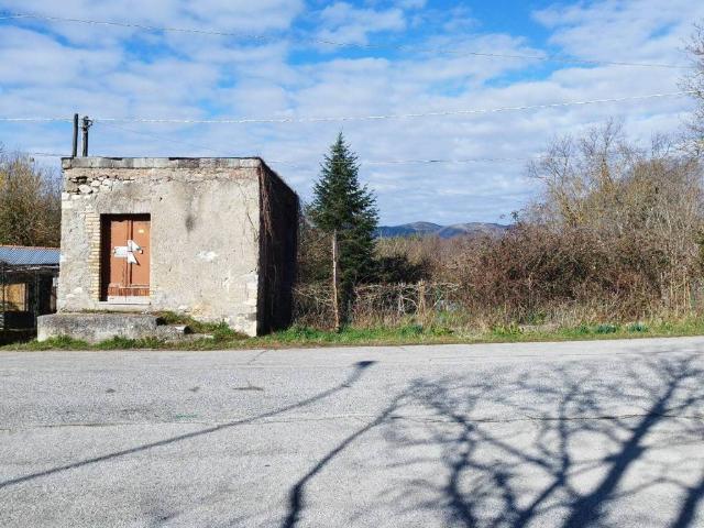 Terreno in vendita a Oricola, Abruzzo