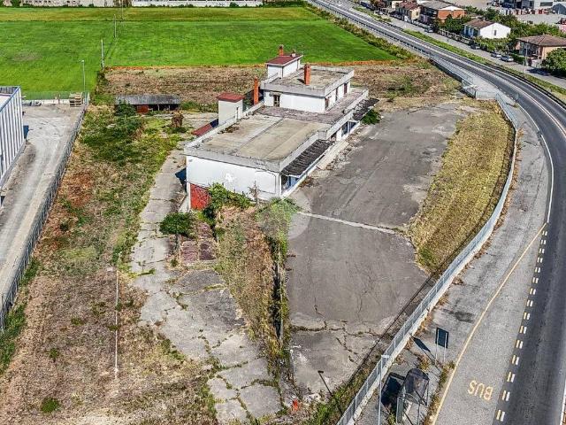Terreno in vendita a Orio Litta, Lombardia
