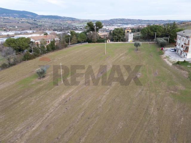 Terreno in vendita a Marche, Ancona