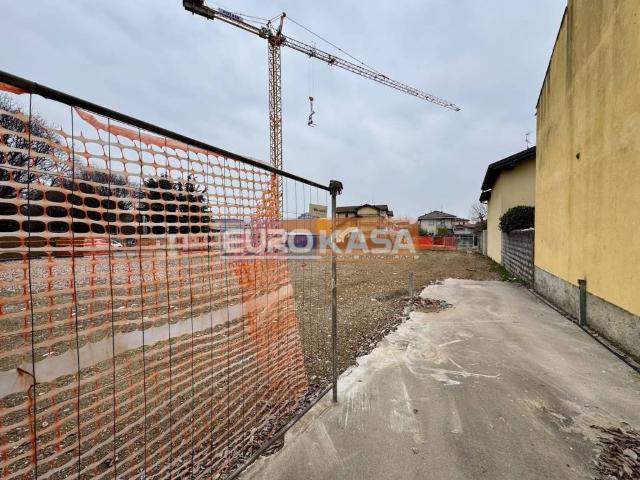 Terreno in vendita a Osio Sotto, Lombardia