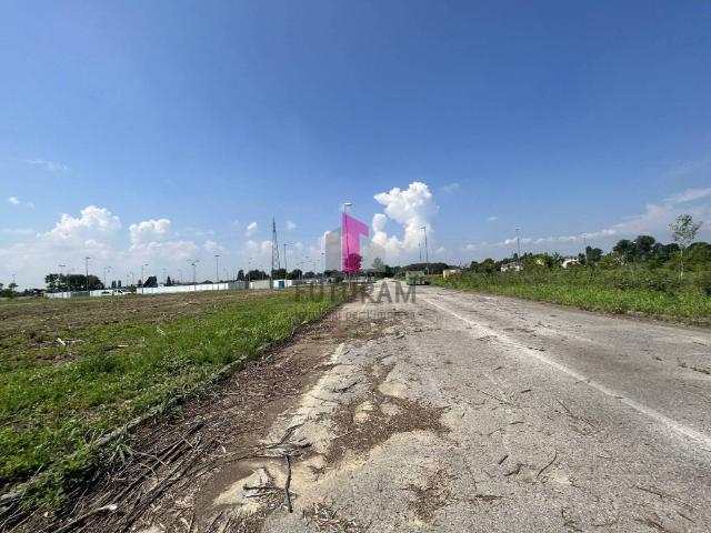 Terreno in vendita a Ospedaletto Euganeo, Veneto