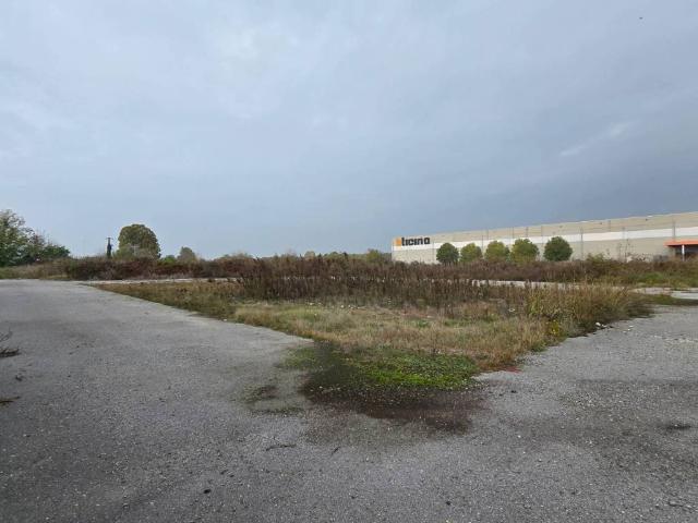 Terreno in vendita a Ospedaletto Lodigiano, Lombardia