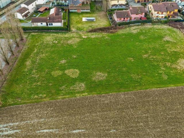 Terreno in vendita a Ossago, Lombardia