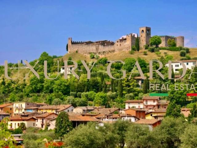 Terreno in vendita a Padenghe Sul Garda, Lombardia
