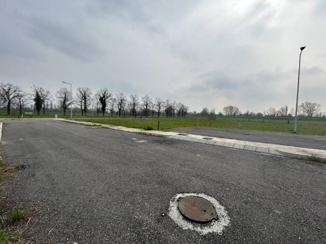 Terreno in vendita a Cave, Padova