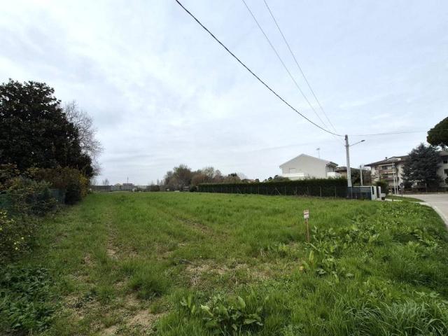 Terreno in vendita a Padova