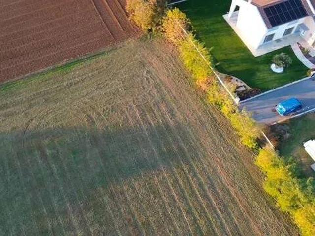 Terreno in vendita a Sovernigo, Paese