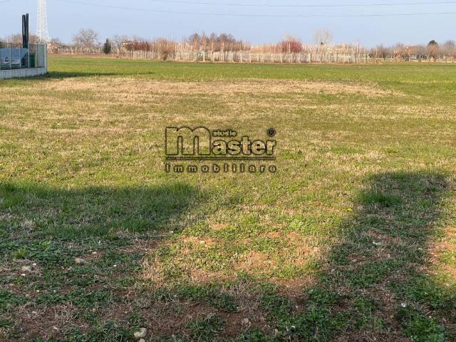 Terreno in vendita a Paese, Veneto