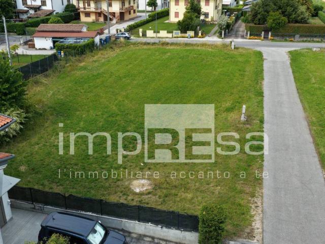 Terreno in vendita a Sovernigo, Paese