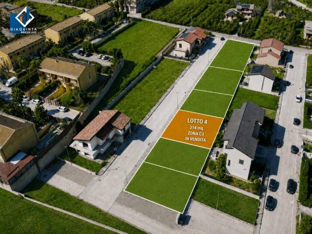 Terreno in vendita a Palagonia, Sicilia