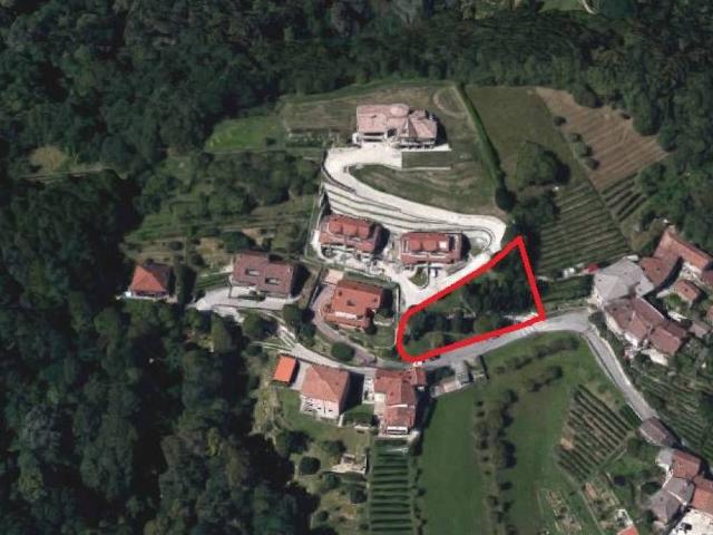 Terreno in vendita a Palazzago, Lombardia