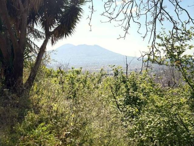 Terreno in vendita a Castello di Palma Campania, Palma Campania