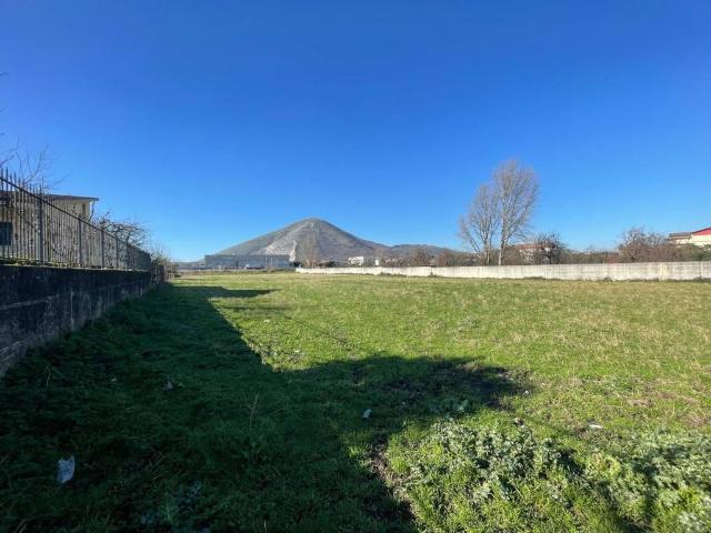 Terreno in vendita a Paolisi, Campania
