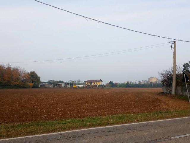 Terreno in vendita a Parabiago, Lombardia