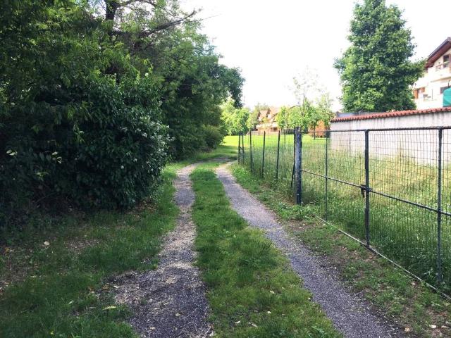Terreno in vendita a Parabiago, Lombardia