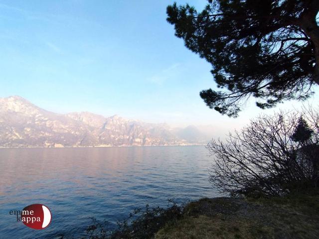 Terreno in vendita a Parzanica, Lombardia