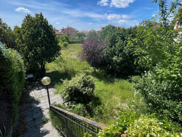 Terreno in vendita a Santa Caterina / Sante Catarine, Pasian di Prato / Pasian di Prât