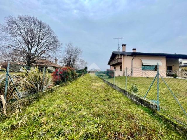 Terreno in vendita a Martignacco, Friuli-Venezia Giulia