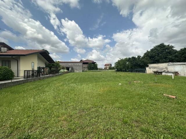 Terreno in vendita a Pasian Di Prato, Friuli-Venezia Giulia