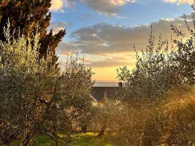 Terreno in vendita a Cerqueto, Passignano sul Trasimeno
