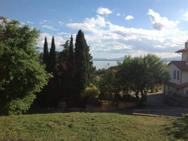 Terreno in vendita a Passignano Sul Trasimeno, Umbria