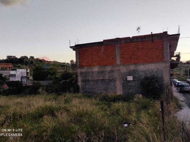 Terreno in vendita a Paternò, Sicilia