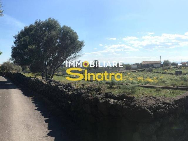 Terreno in vendita a Paternò, Sicilia