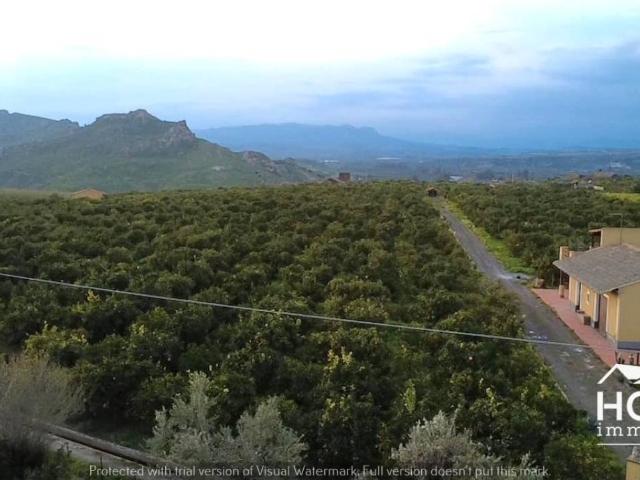 Terreno in vendita a Paternò, Sicilia