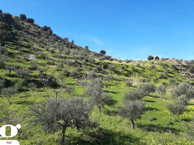 Terreno in vendita a Patti, Sicilia