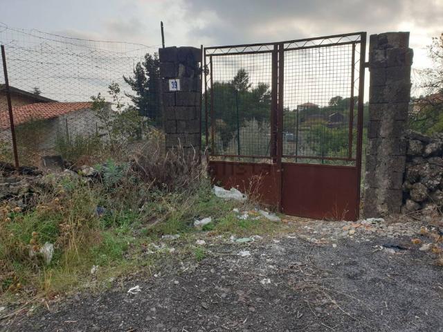 Terreno in vendita a Pedara, Sicilia