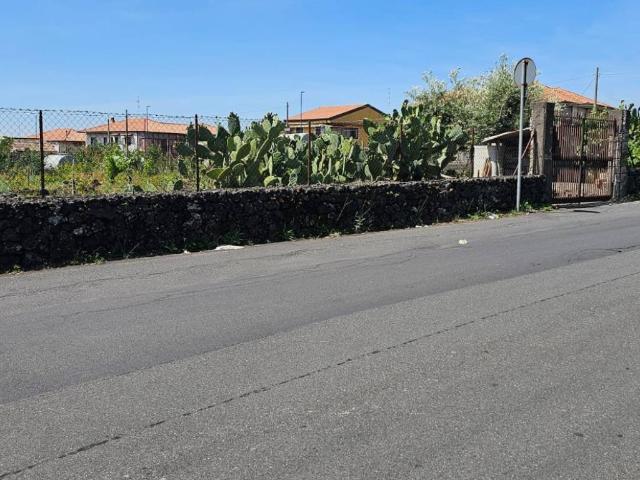 Terreno in vendita a Pedara, Sicilia