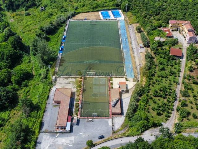 Terreno in vendita a Pellezzano, Campania