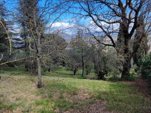 Terreno in vendita a Montebello, Perugia