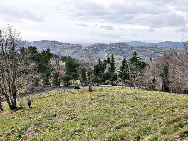 Terreno in vendita a San Marino, Cenerente