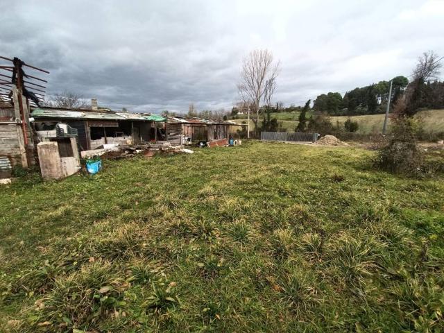 Terreno in vendita a Villa Fastiggi, Marche