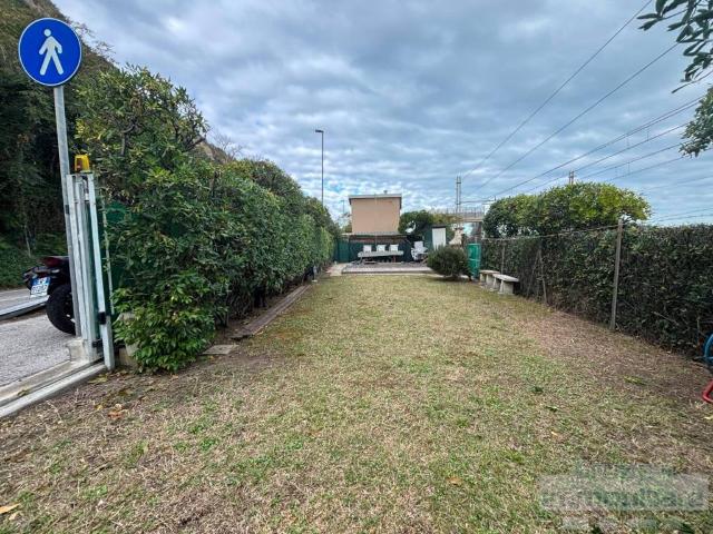 Terreno in vendita a Montegranaro, Pesaro