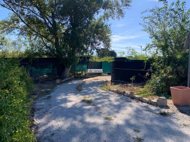 Terreno in vendita a Villa Fastiggi, Marche