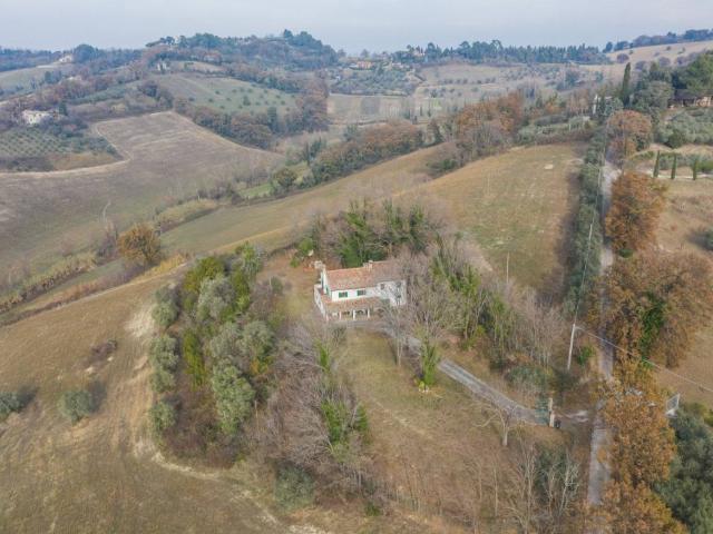 Terreno in vendita a Novilara, Pesaro