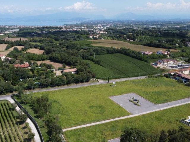 Terreno in vendita a Dolci, Peschiera del Garda