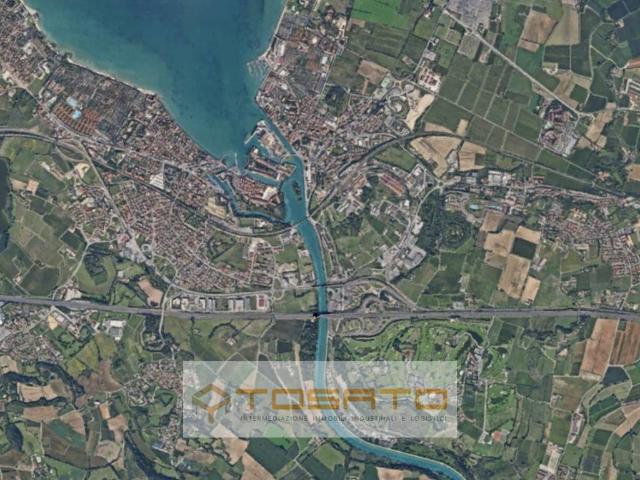 Terreno in vendita a Peschiera Del Garda, Veneto