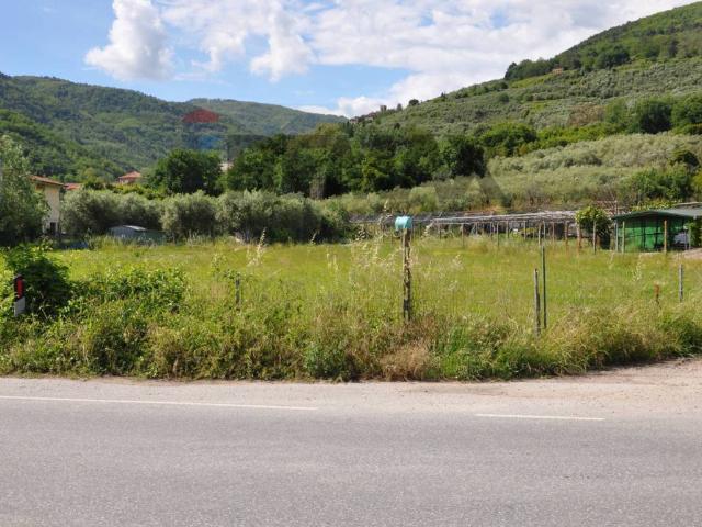 Terreno in vendita a Uzzano E Castello, Toscana