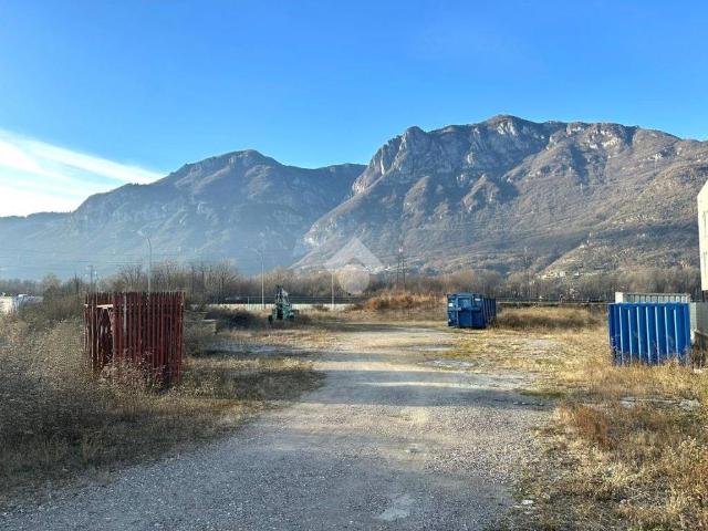 Terreno in vendita a Comunità montana della valle Camonica, Pian Camuno