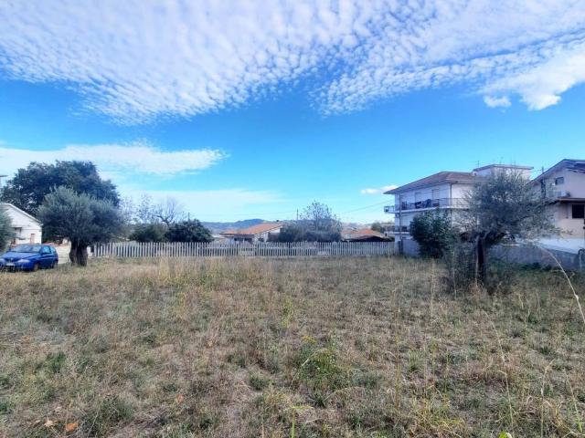 Terreno in vendita a Pianella, Abruzzo