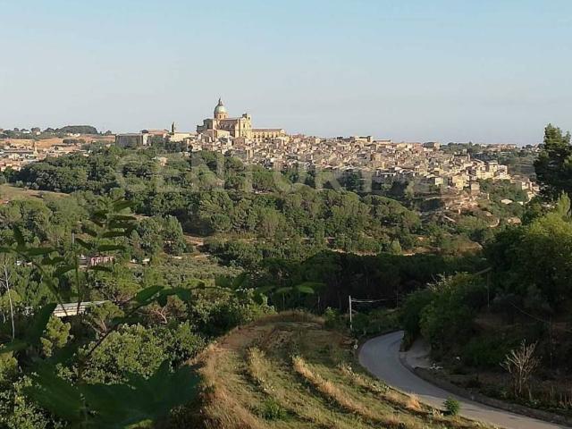 Terreno in vendita a Crocifisso, Piazza