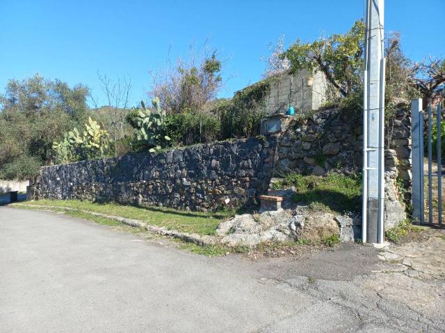 Terreno in vendita a Piedimonte Etneo, Sicilia