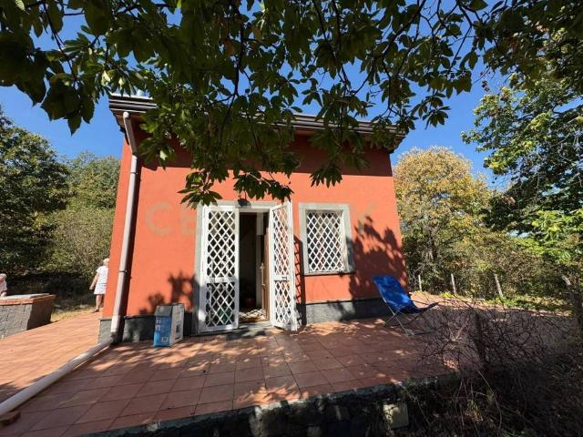 Terreno in vendita a Piedimonte Etneo, Sicilia